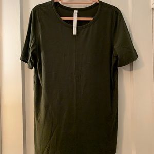 Lululemon short sleeve Tshirt